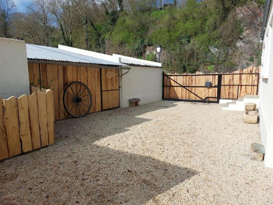 L'Aigrette Moderne, Ensoleille Et Bien Place Thury-Harcourt-le-Hom Exterior photo